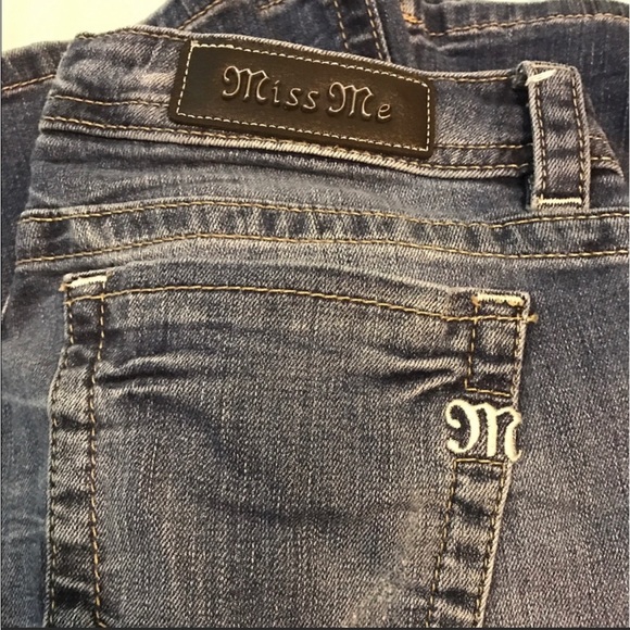 Miss Me Mid Rise Boot. Size 29 - Picture 2 of 3